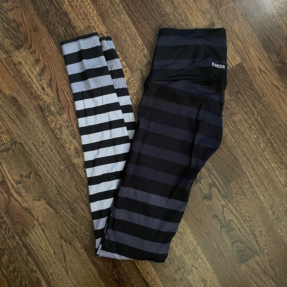 K Deer classic black striped leggings